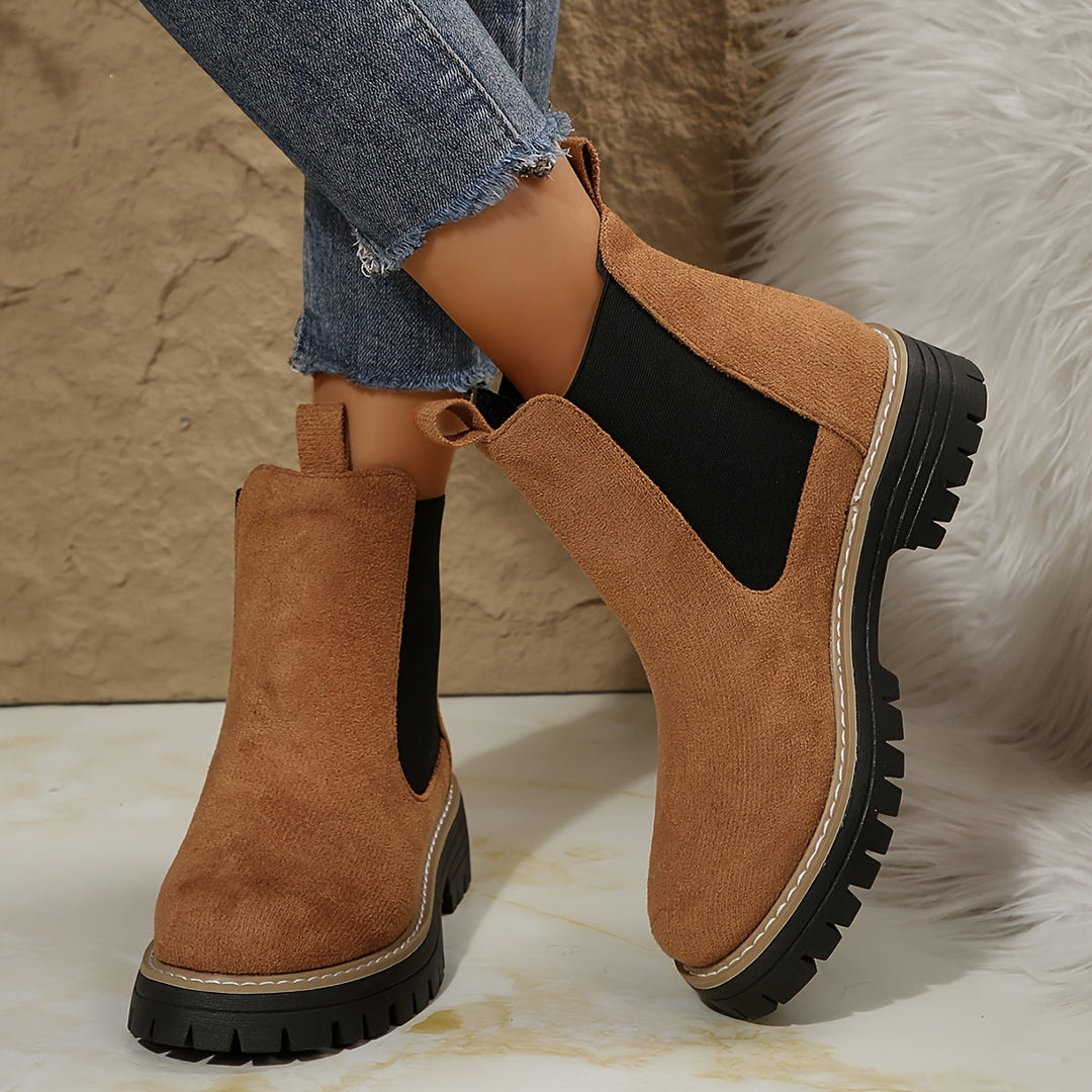 Rhea Chelsea Boots – Comfort That Never Quits
