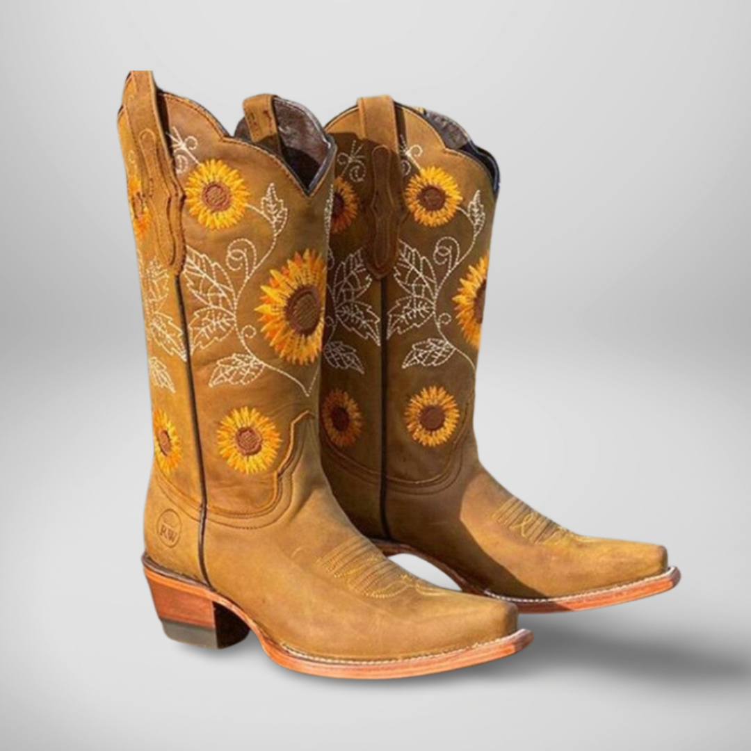 Luna - Bohemian Style Boots