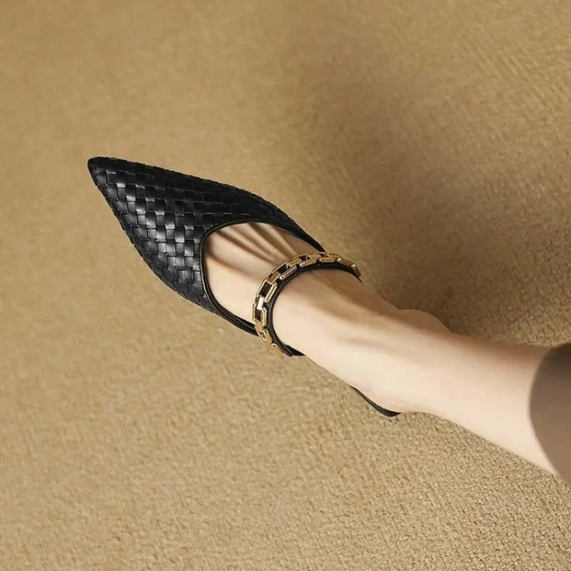 Delmira Pointed Slippers