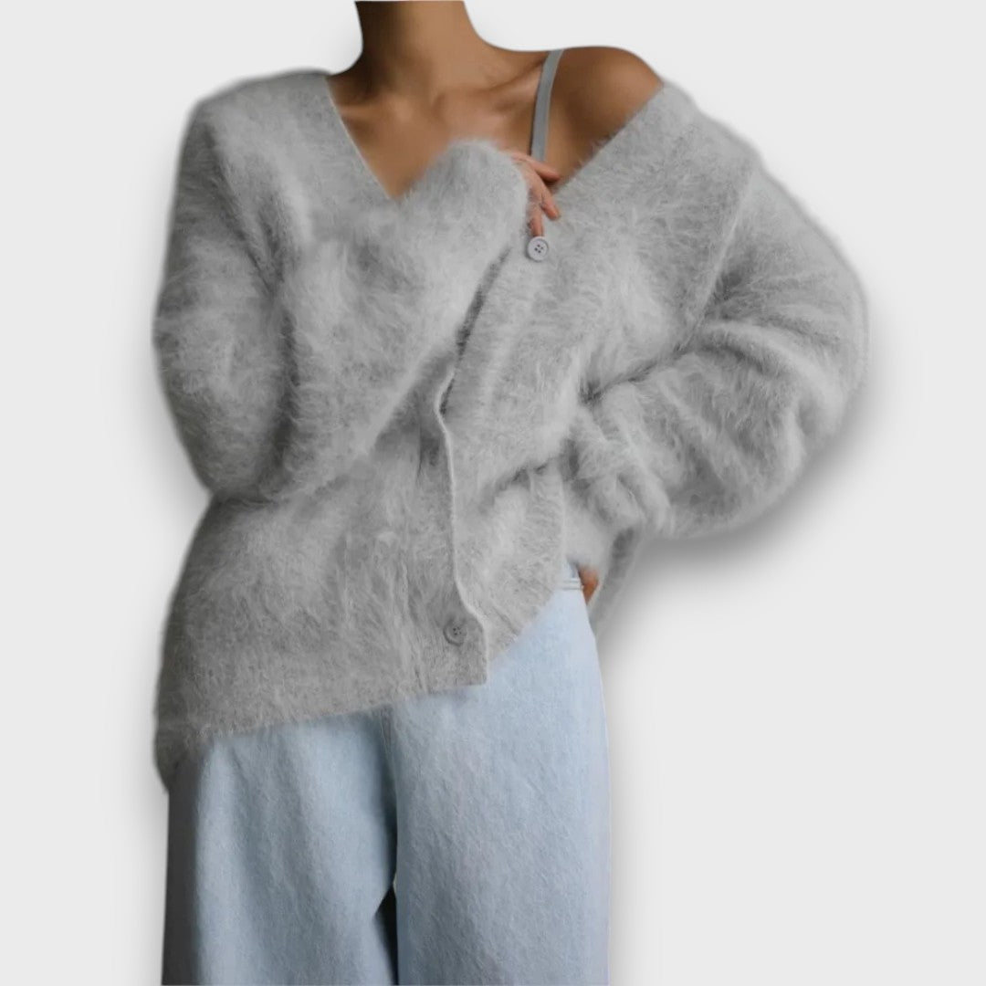 Laria – Soft Cardigan with Classic Cut