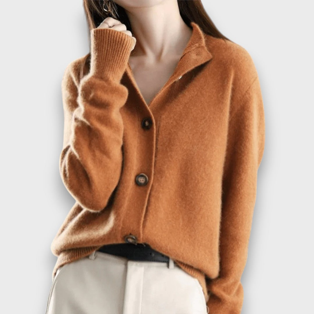Amira – Elegant Cardigan