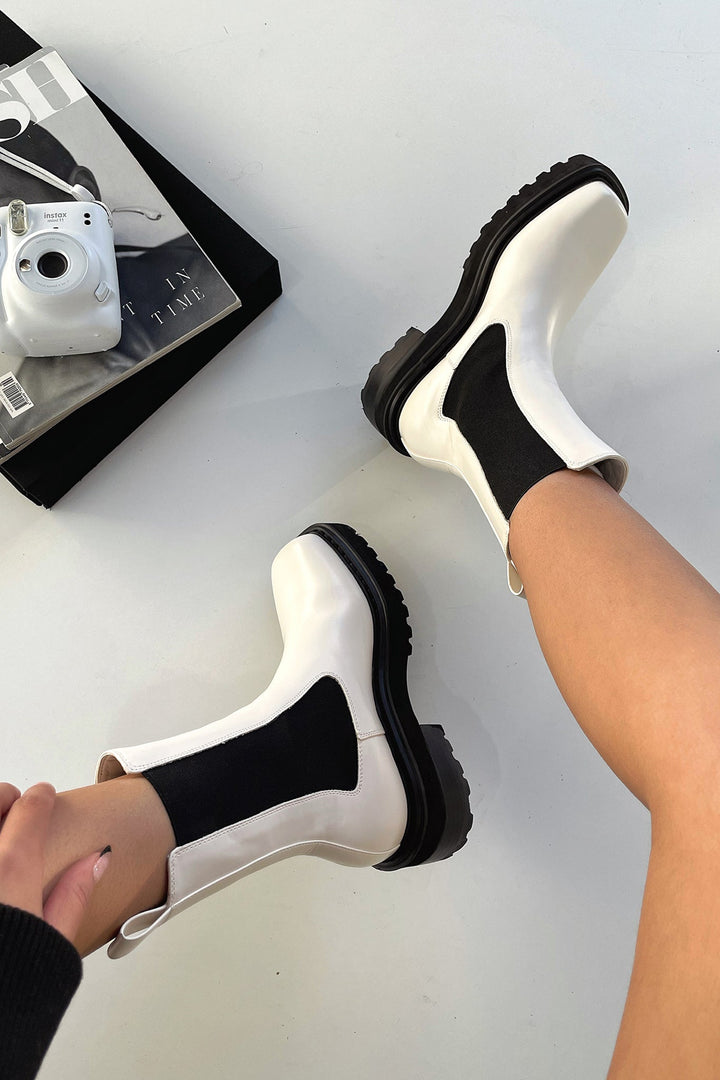 Robyn - Two-Tone Ankle Boots