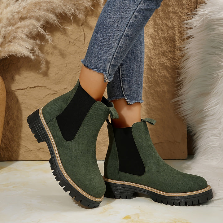 Rhea - Comfortable Chelsea Boots