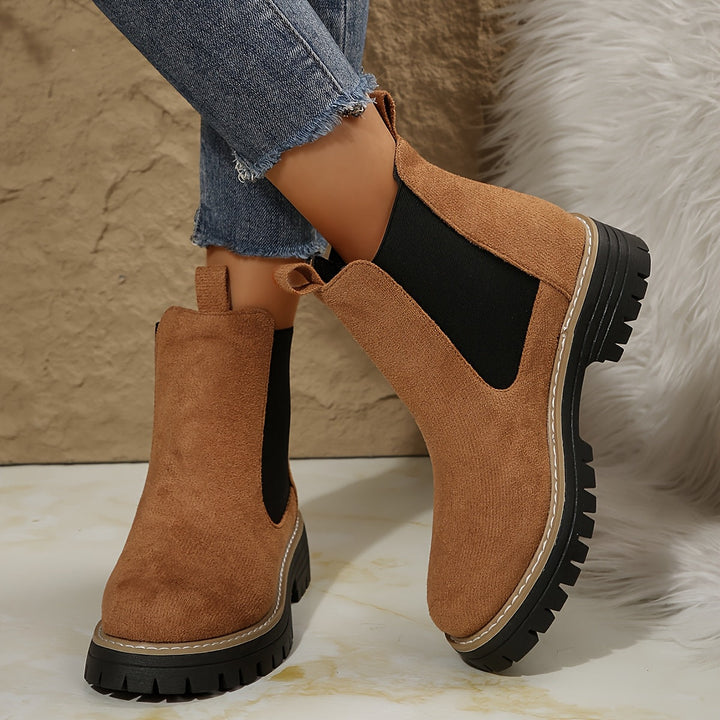 Rhea - Comfortable Chelsea Boots