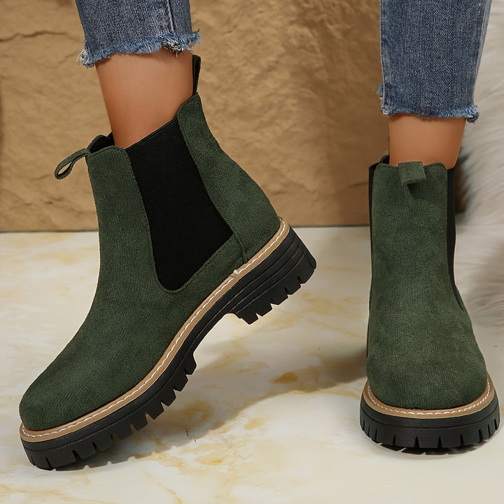 Rhea - Comfortable Chelsea Boots