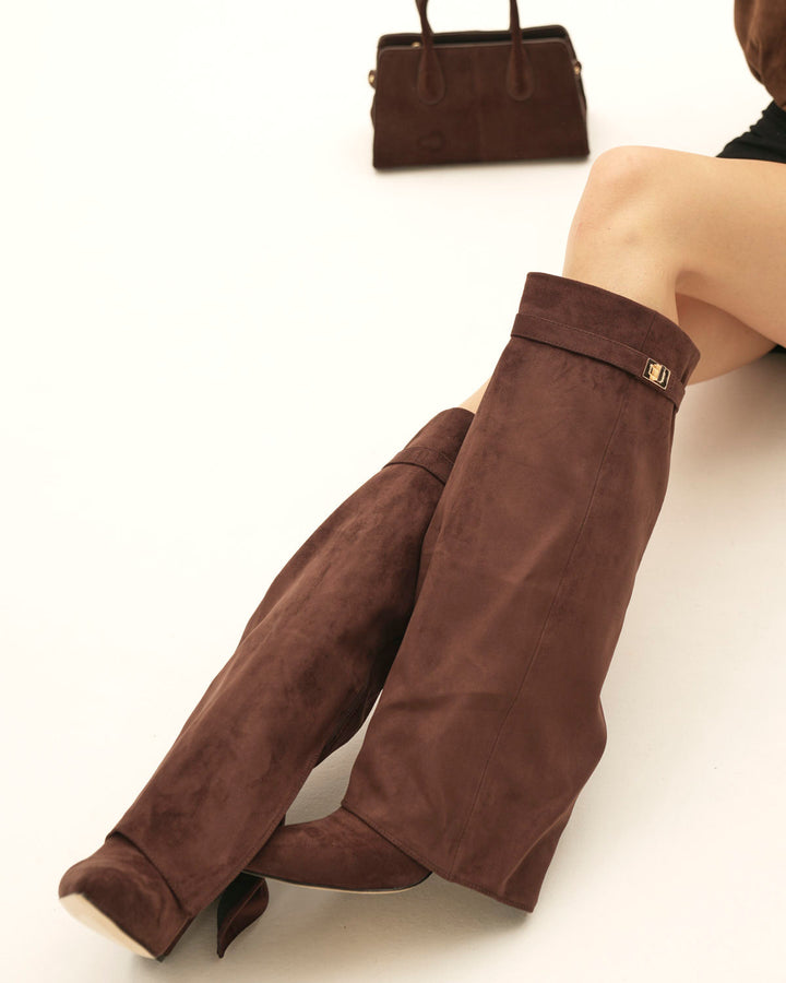 Anastasia - Knee-high Laced Boots in Suede - Brown