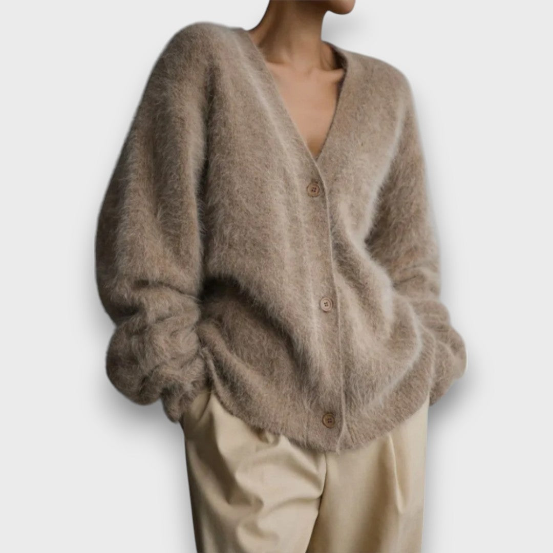 Laria – Soft Cardigan with Classic Cut